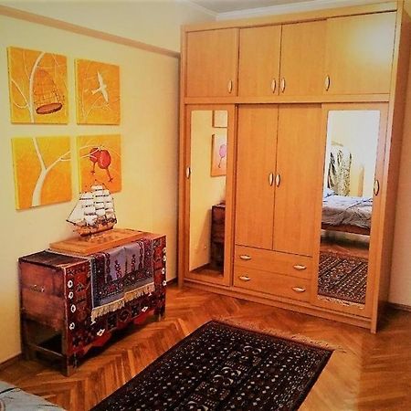 Spacious And Cozy Ташкент Екстер'єр фото